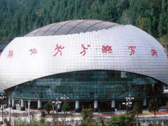杭州体育中心球形网架加工安装